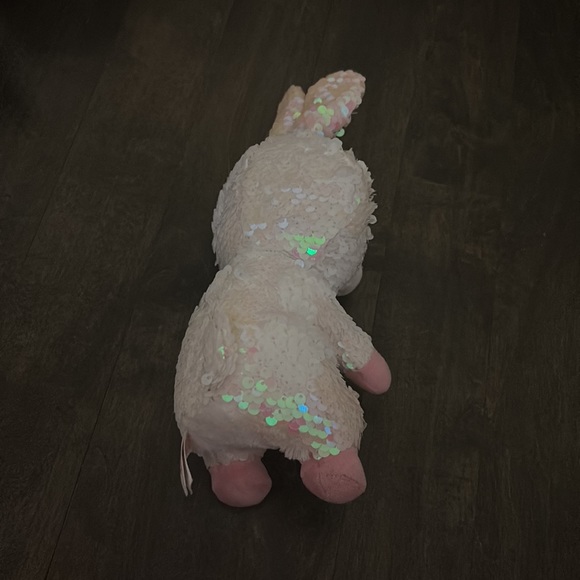 A bunny toy I’m looking to get around 7 to 9 - Picture 2 of 2